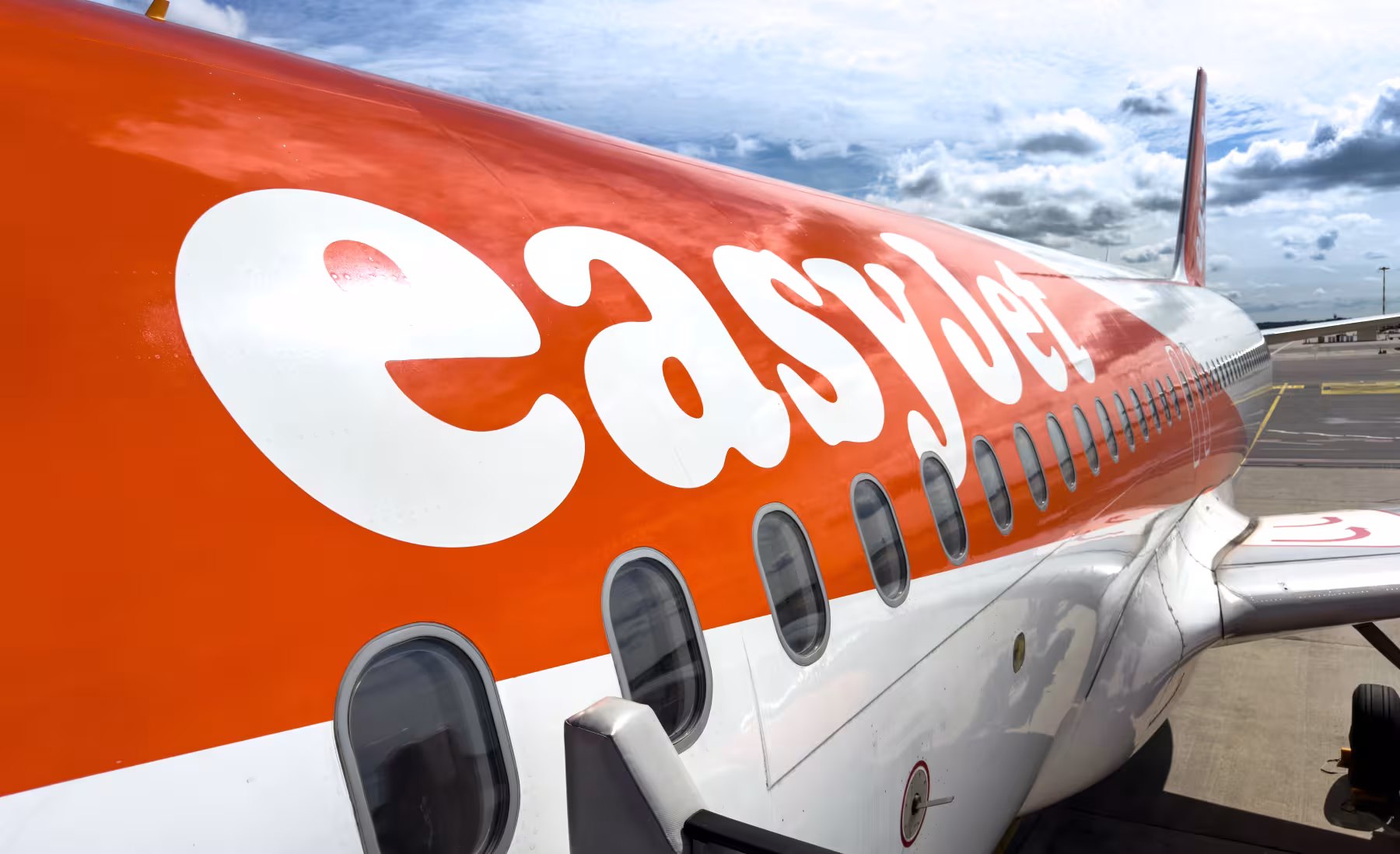 easyjet aircraft